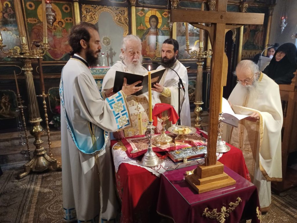 Αρχαιοπρεπής Θεία Λειτουργία του Αγίου Γρηγορίου του Θεολόγου στην Κύμη