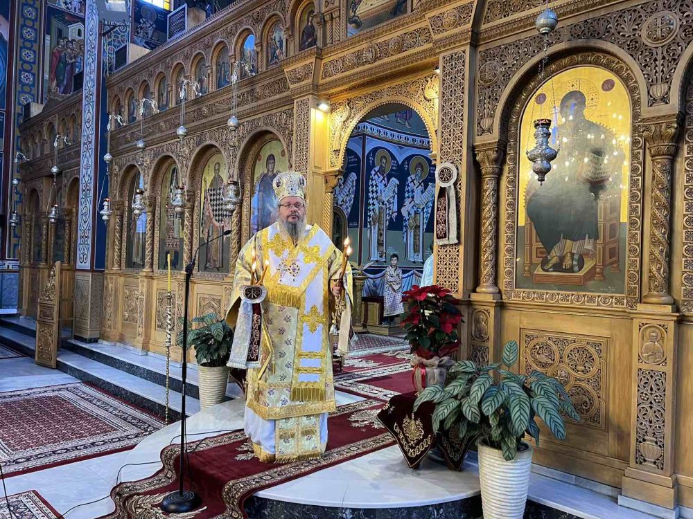 Στον Ιερό Ναό Αγίου Χαραλάμπου Λαρίσης ιερούργησε ο Μητροπολίτης Ιερώνυμος