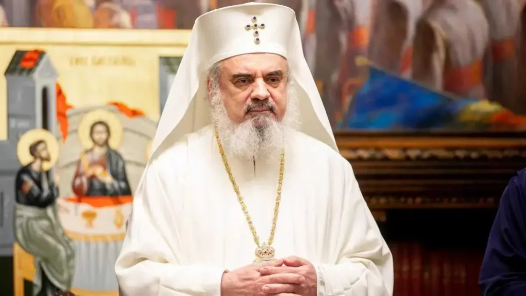 Patriarhul Daniel: Dumnezeu lucrează surprinzător. Nu răspunde mereu când este chemat, alteori cercetează omul în mod neașteptat