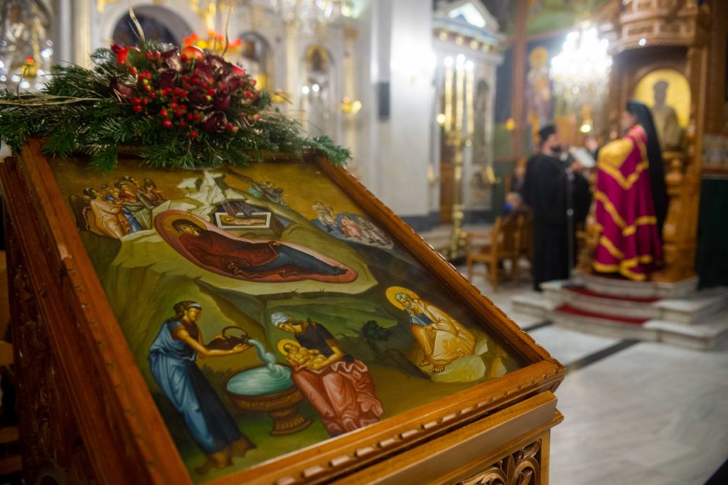 Ο Εσπερινός των Χριστουγέννων στην Καλαμάτα (ΦΩΤΟ)