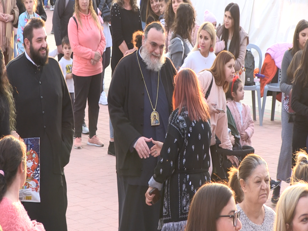Εγκαινιάστηκε το Χριστουγεννιάτικο Χωριό στην Ιερά Μητρόπολη Ταμασού και Ορεινής