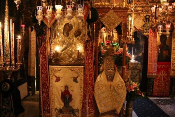 Μονή Κορώνης: Εκεί όπου φυλάσσεται η Τιμία Κάρα του Αγίου Σεραφείμ