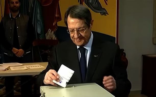 Με το άνοιγμα της κάλπης ψήφισε ο Πρόεδρος της Κύπρου, Νίκος Αναστασιάδης