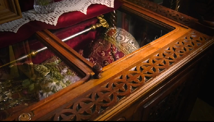 Το θαυματουργό, άφθαρτο σκήνωμα του Αγίου Ελευθερίου, σήμερα στην pemptousia.tv