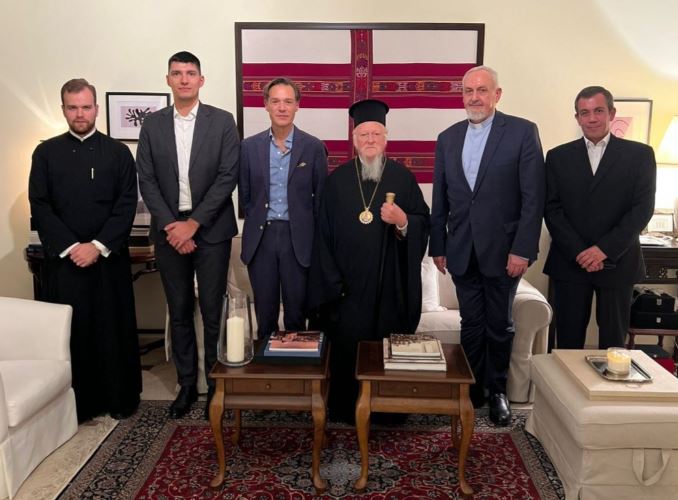Στην Ελληνική Πρεσβεία στο Αμπού Ντάμπι ο Οικουμενικός Πατριάρχης
