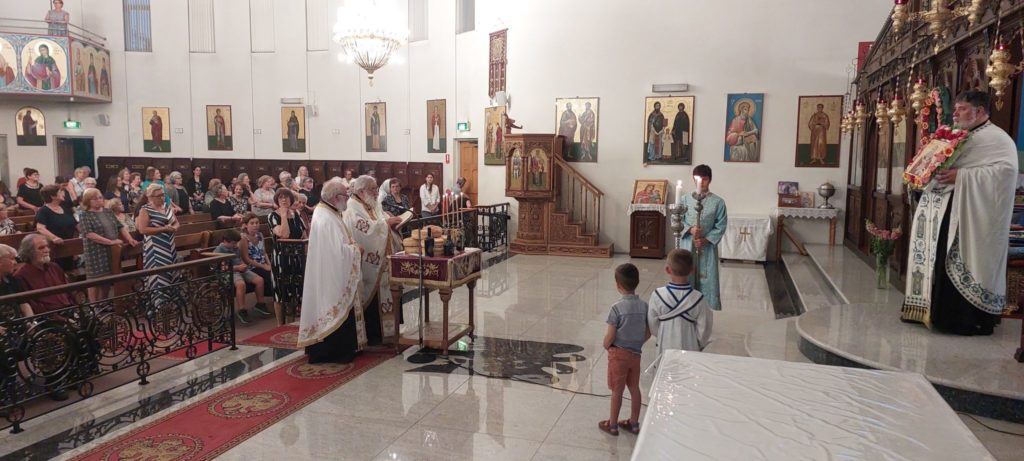 Μελβούρνη: Πανηγυρικός Εσπερινός στον Ιερό Ναό Αγίου Αθανασίου Springvale