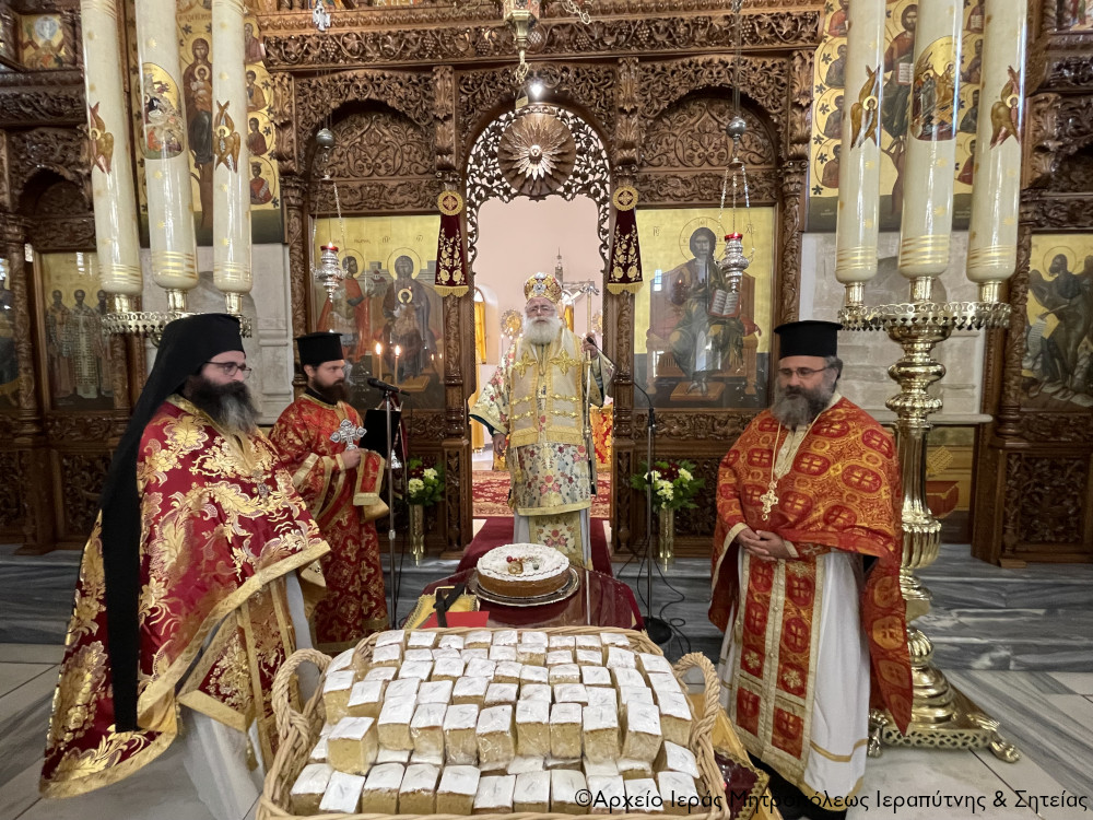 Η πρώτη του έτους στον Ιερό Μητροπολιτικό Ναό Αγίου Γεωργίου Ιεράπετρας