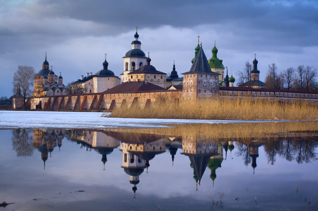 РУКОВОДИТЕЛЬ ОТДЕЛА РЕСТАВРАЦИИ ФХУ ПРИНЯЛ УЧАСТИЕ В РАБОЧЕМ СОВЕЩАНИИ В ВОЛОГОДСКОЙ ОБЛАСТИ