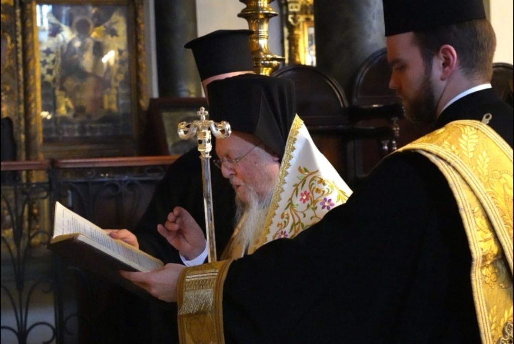 قداسته يقيم تريصاجيون لراحة نفس جلالة ملك اليونان الاخير