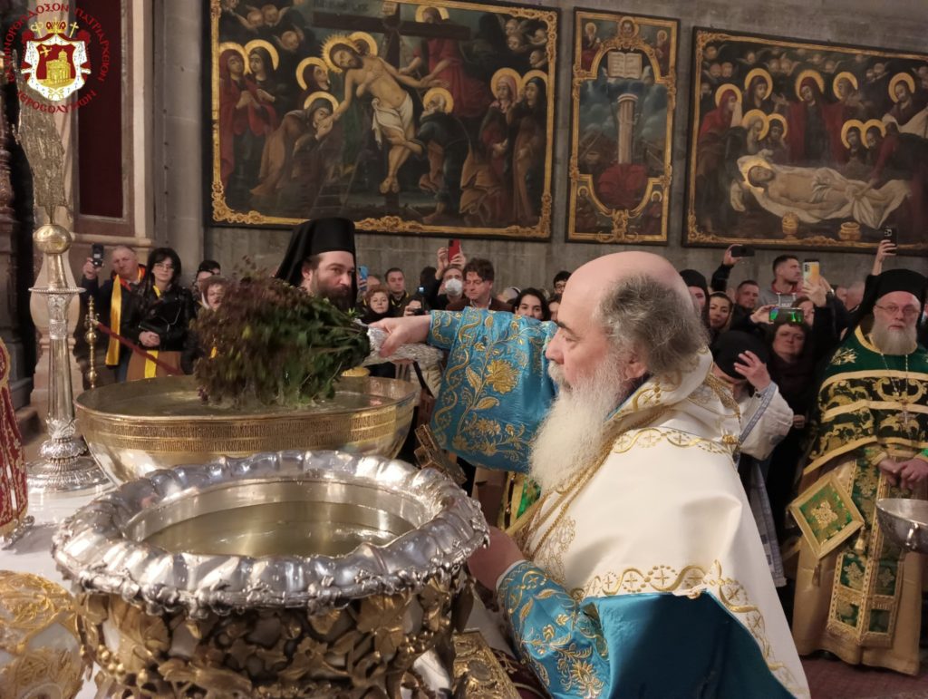 Ιεροσόλυμα: Εορτή των Φώτων στoν Πανίερο Ναό της Αναστάσεως