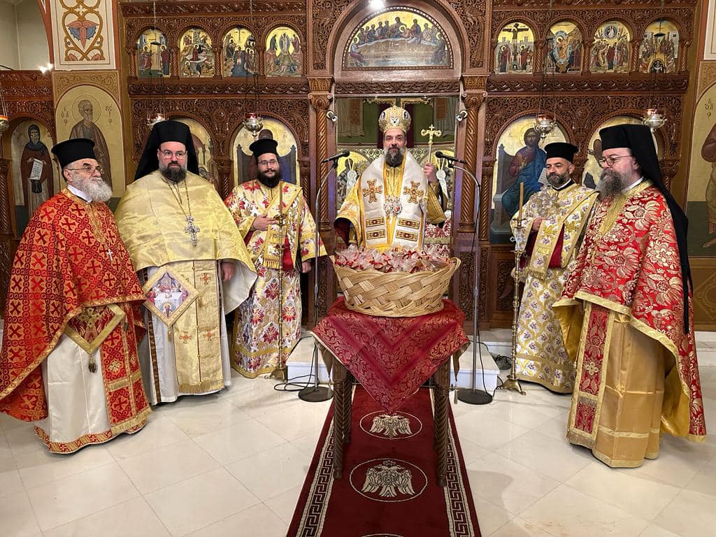 Πρωτοχρονιά στην Ιερά Μητρόπολη Θήρας