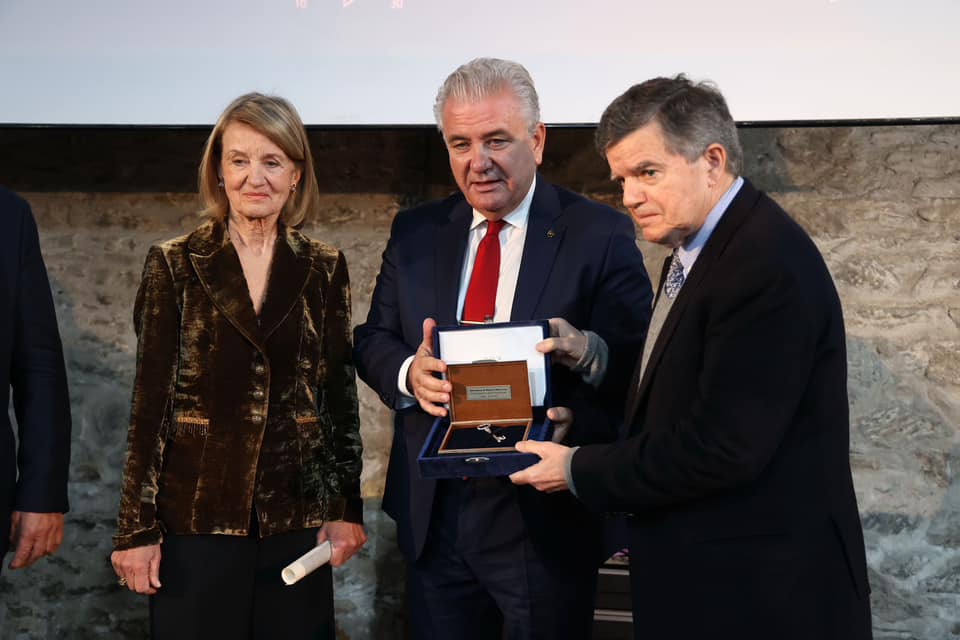 Athanasios and Marina Martinos honored by city of Lavrio