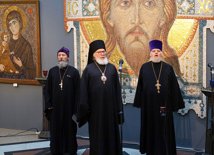 В Москве проходит выставка-фестиваль современного христианского искусства «Дом Господень»