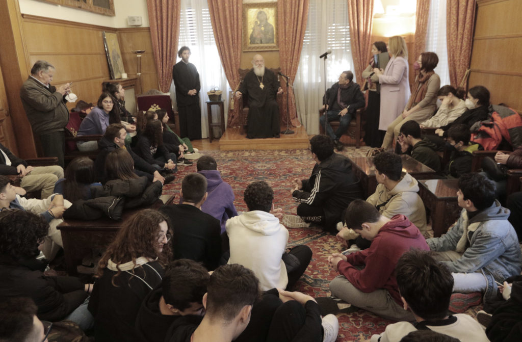 Στον Αρχιεπίσκοπο μαθητές από το Ζάννειο Πειραματικό Γυμνάσιο Πειραιά