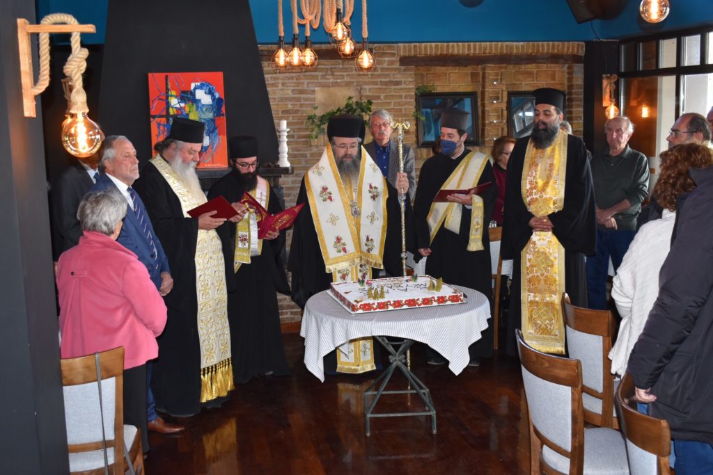 Κοπή πίτας παραρτήματος της Ένωσης Αποστράτων Αξιωματικών Στρατού από τον Μητροπολίτη Λευκάδος