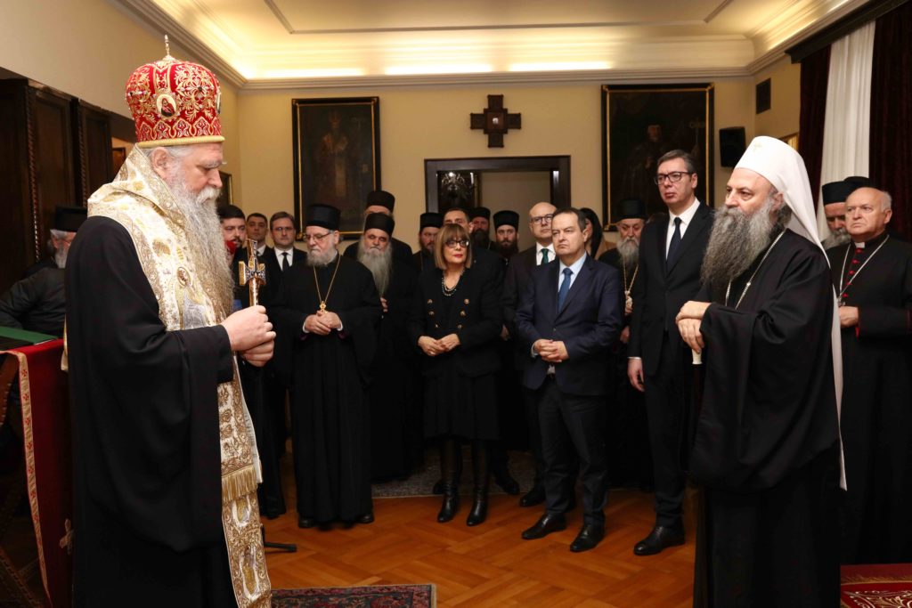 Συνάντηση Βούτσιτς με Πατριάρχη Πορφύριο για τους ναούς και τα Μετόχια στο Κοσσυφοπέδιο