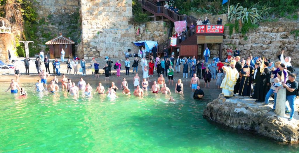 Ο εορτασμός των Θεοφανείων στην  Μητρόπολη Πισιδίας (ΦΩΤΟ)