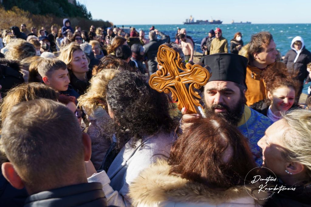 Τα Θεοφάνεια στον Άγιο Φώτιο Θεσσαλονίκης (ΦΩΤΟ)