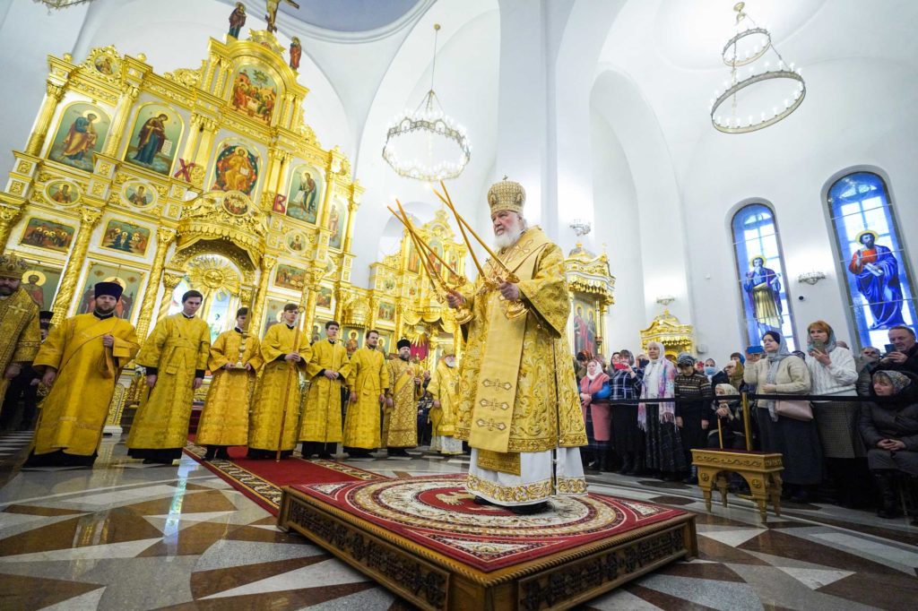 В Неделю 29-ю по Пятидесятнице Святейший Патриарх Кирилл совершил Литургию в соборе великомученика Георгия Победоносца г. Одинцово Московской области