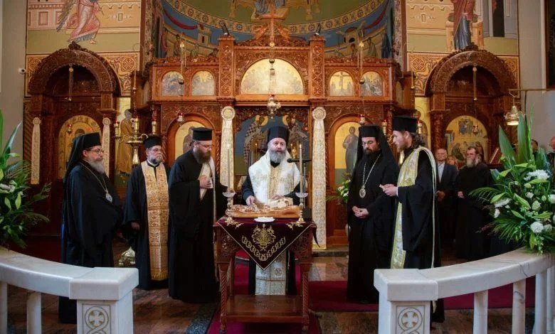 Archbishop Makarios blessed the Vasilopites of the Archdiocesan Districts of Melbourne and Northcote