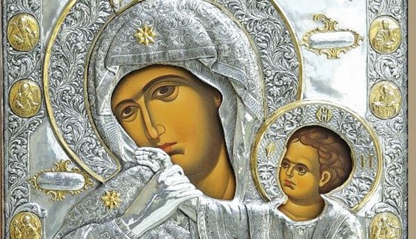 Αγρυπνία ενώπιον της Ιεράς Εικόνας της Παναγίας Παραμυθίας στην Κόρινθο την Παρασκευή