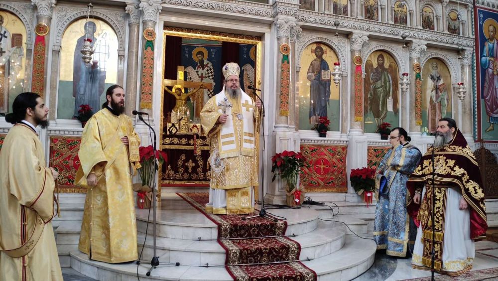 Πρωτοχρονιά στον Ιερό Μητροπολιτικό Ναό του Αγίου Αχιλλίου