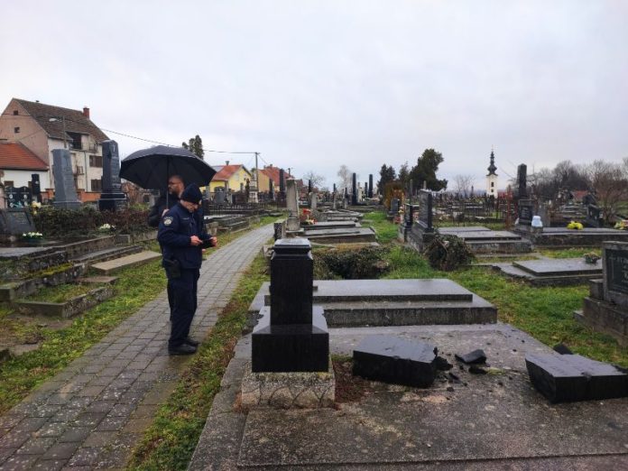 Βρέθηκε ο ύποπτος για τον βανδαλισμό του Σερβικού Ορθόδοξου Νεκροταφείου στο Βούκοβαρ