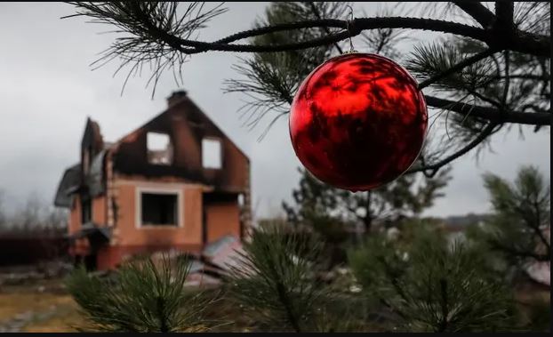 Με βομβαρδισμούς Ουκρανοί και Ρώσοι «γιορτάζουν» τα Χριστούγεννα (ΦΩΤΟ/ΒΙΝΤΕΟ)