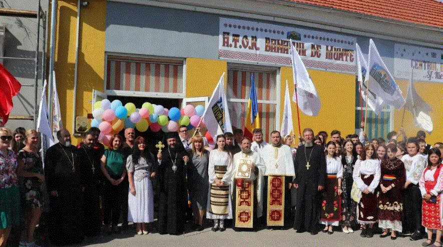 Episcopia Caransebeșului, bilanţul activităților pentru tineri în 2022: 16 tabere, daruri pentru sute de copii