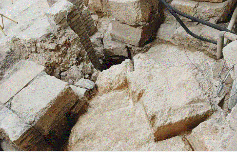 حفريات أثرية جديدة في أرضية كنيسة القيامة