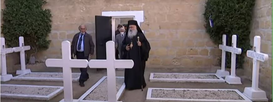 Στο τύμβο της Μακεδονίτισσας και τα φυλακισμένα μνήματα ο νέος Αρχιεπίσκοπος Κύπρου
