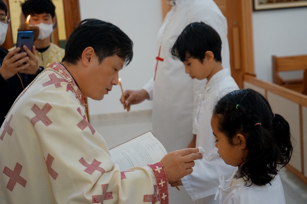 Νότια Κορέα: Βαπτίσεις στον νεόδμητο Ιερό Ναό Κοιμήσεως Θεοτόκου στην πόλη Γεονγού