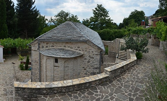 Η ιστορική Ιερά Μονή Περιβλέπτου Παντάνασσας στο Μιτσικέλι – Η καταστροφή, το μαρτύριο των μοναχών, η αναγέννηση