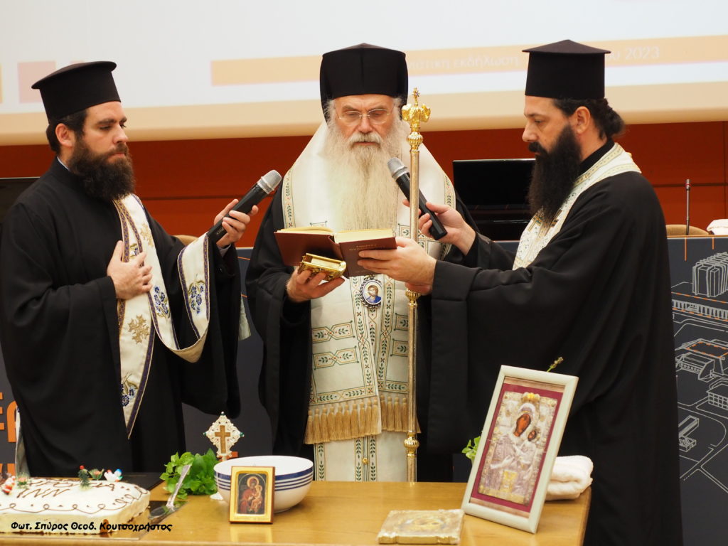 Ο Μητροπολίτης Μεσογαίας Νικόλαος στο Ινστιτούτο Νανοεπιστήμης και Νανοτεχνολογίας