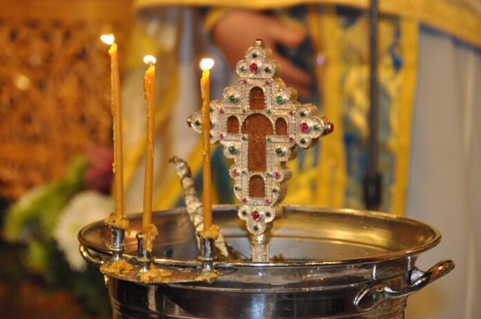 Γιατί νηστεύουμε την παραμονή των Θεοφανείων;