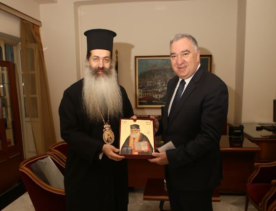 Ευχές του Μητροπολίτη Φθιώτιδος στον εορτάζοντα Δήμαρχο Λαμιέων