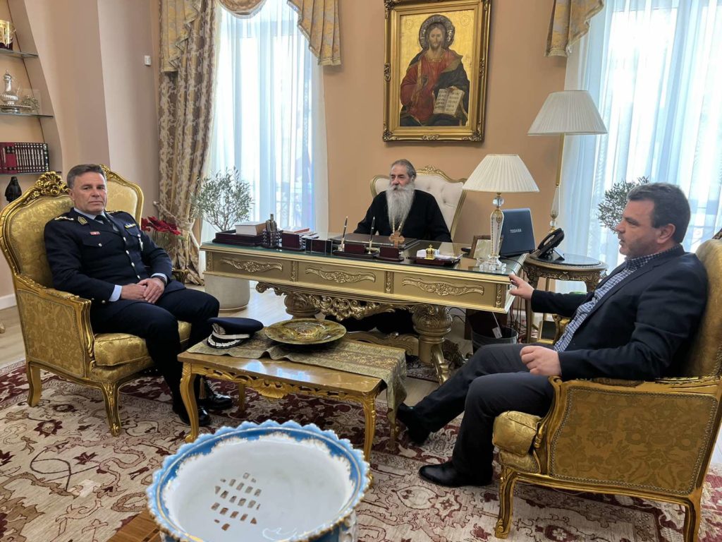Ο νέος Γενικός Αστυνομικός Διευθυντής Πειραιά στον Μητροπολίτη Πειραιώς