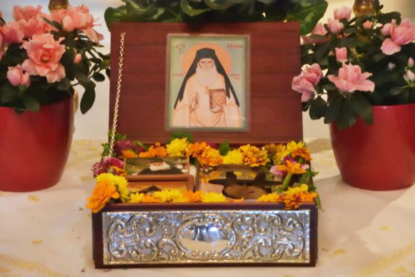 Προς προσκύνημα το Τίμιο Λείψανο του Αγίου Εφραίμ του Κατουνακιώτου 