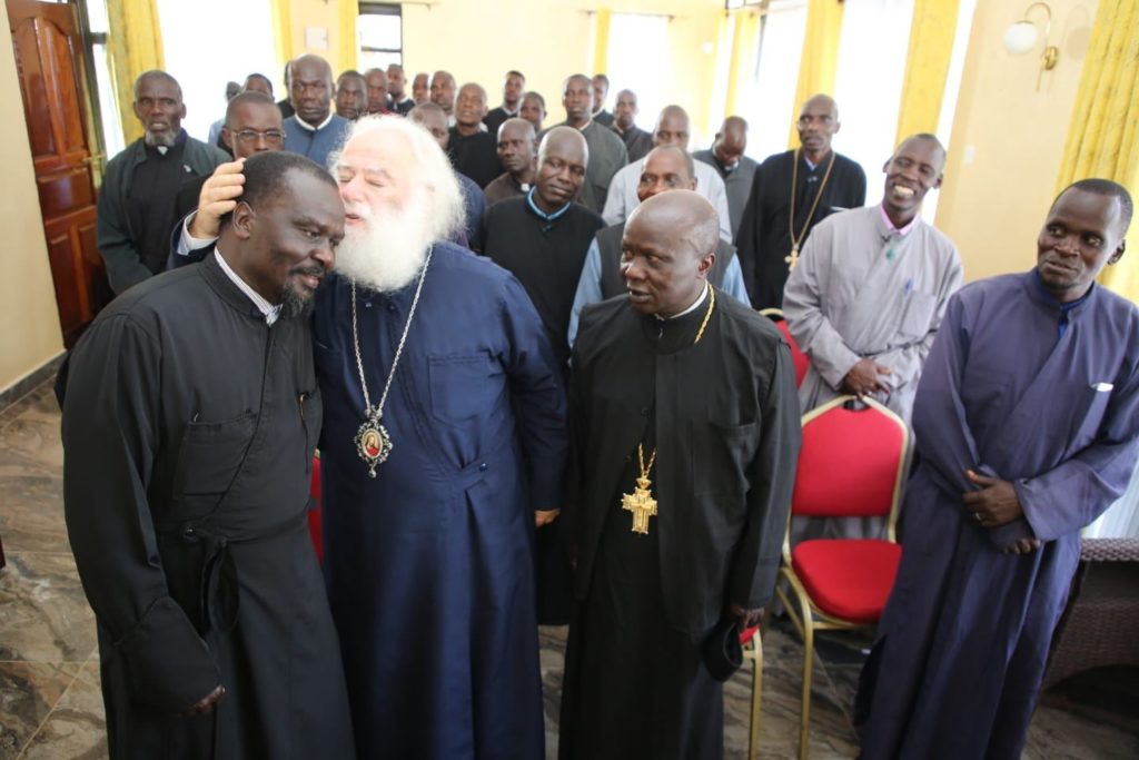 البابا ثيودوروس يلتقي وكهنة أسقفية إلدوريت وشمال كينيا
