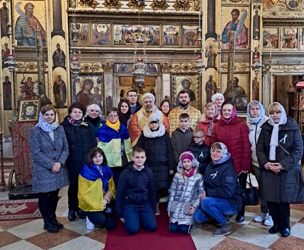 Ιταλία: Μνημόσυνο για τους πεσόντες στην Ουκρανία – Έψαλαν το “Τη Υπερμάχω Στρατηγώ”