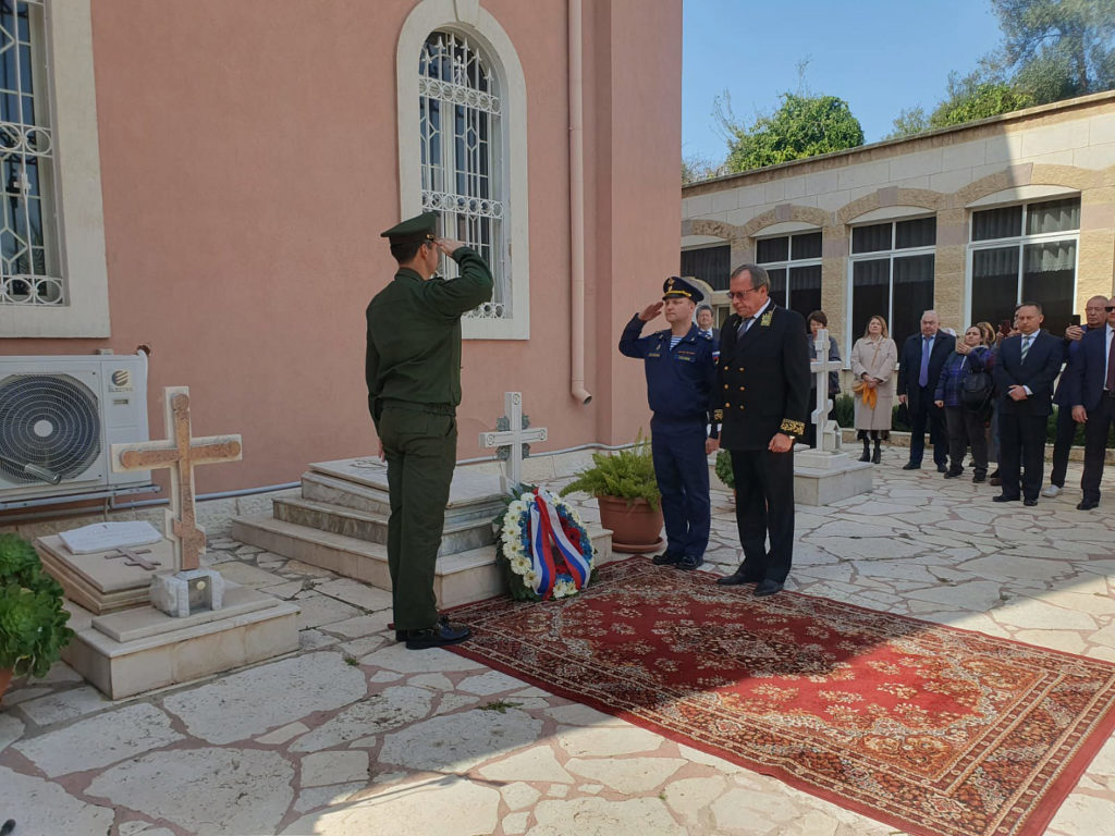 Память почивших российских дипломатов молитвенно почтили на Святой Земле