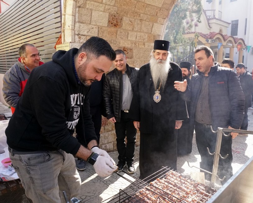 Τσικνοπέμπτη στα Εκπαιδευτήρια της Μητροπόλεως Πειραιώς