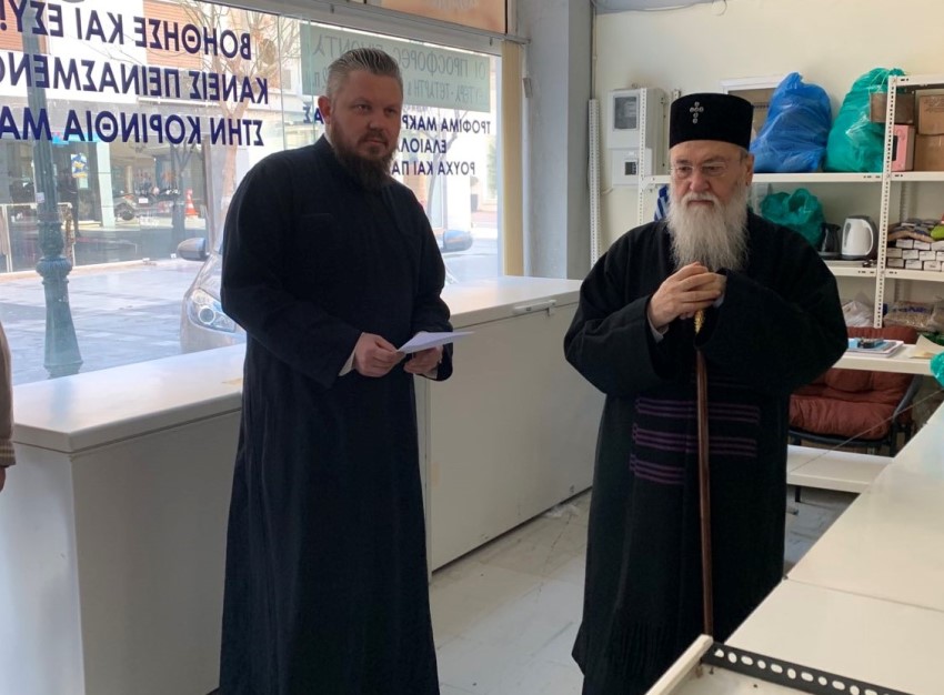 Συγκέντρωση ανθρωπιστικής βοήθειας στη «ΘΕΟΠΡΟΣΦΟΡΑ» παρουσία του Μητροπολίτη Κορίνθου