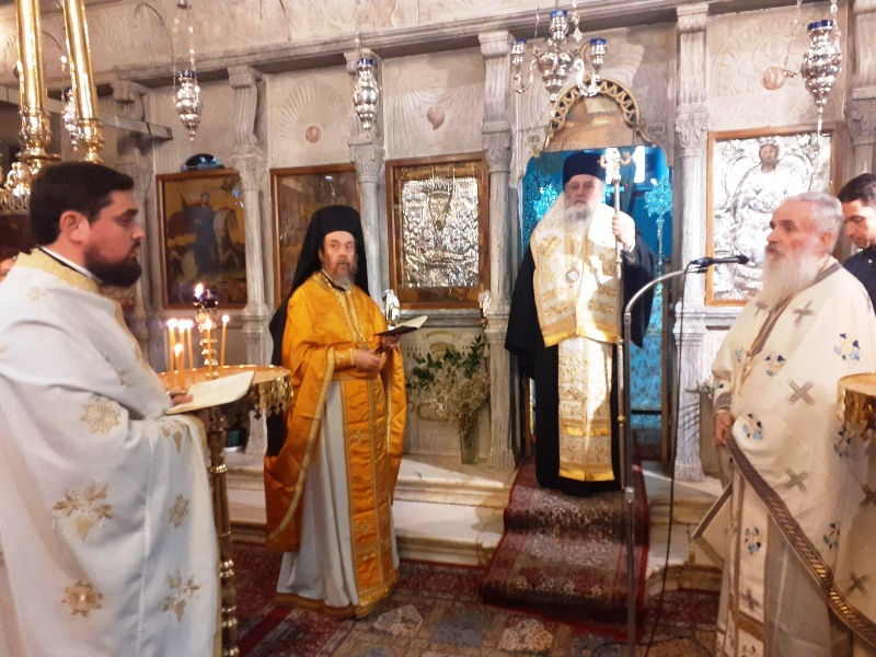 Ο Μητροπολίτης Παροναξίας ιερούργησε στον Ι.Ν. Κοιμήσεως Θεοτόκου Φιλοτίου Νάξου