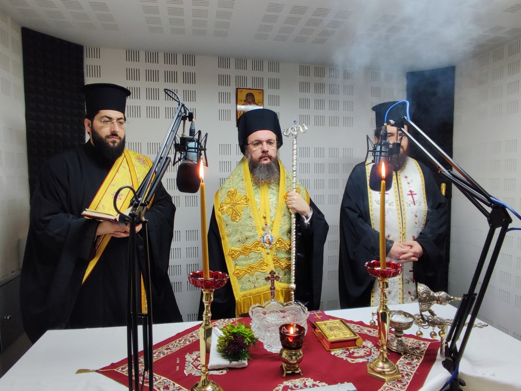 Ο Αιτωλίας Δαμασκηνός on air απεύθυνε το πρώτο ραδιοφωνικό μήνυμά του