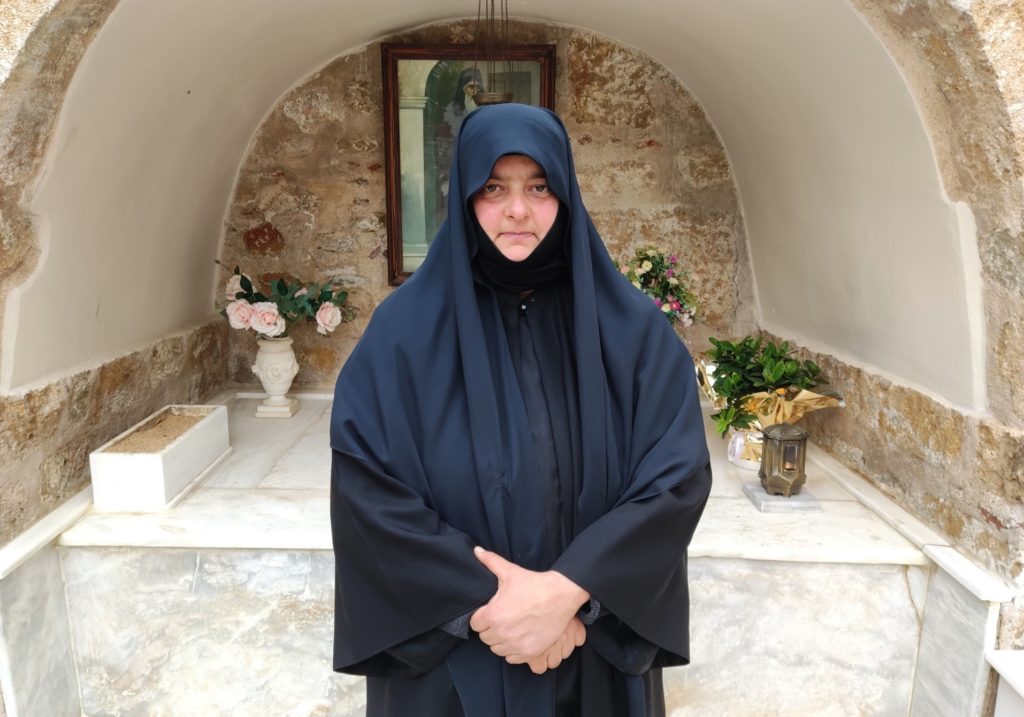 Νέα Καθηγουμένη στην Ι. Μ. Αγίων Κωνσταντίνου και Ελένης Καλαμάτας