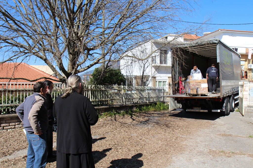 Αποστολή ανθρωπιστικού υλικού από την Ι.Μ. Παραμυθίας για τους σεισμοπαθείς της Τουρκίας-Συρίας