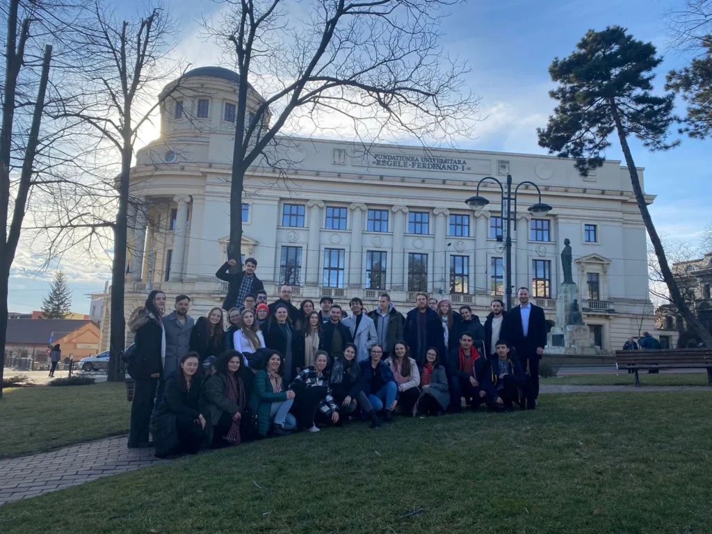 Iași: Studenți creștini ortodocși din trei mari orașe ale țării s-au întâlnit într-un schimb de experiență