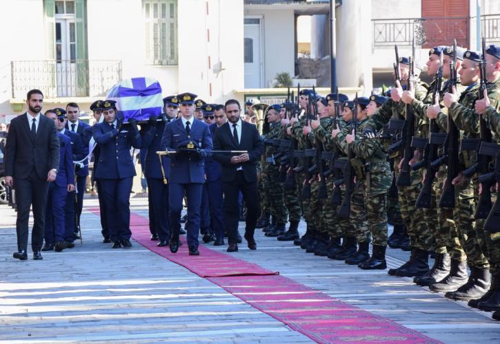 Βαθμός αντιπτέραρχου απονεμήθηκε στους πιλότους του F-4 Στ. Τσιτλακίδη και Μ. Τουρούτσικα