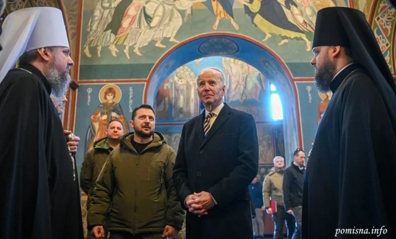 Presidents of USA and Ukraine at the Cathedral of Saint Michael in Kyiv